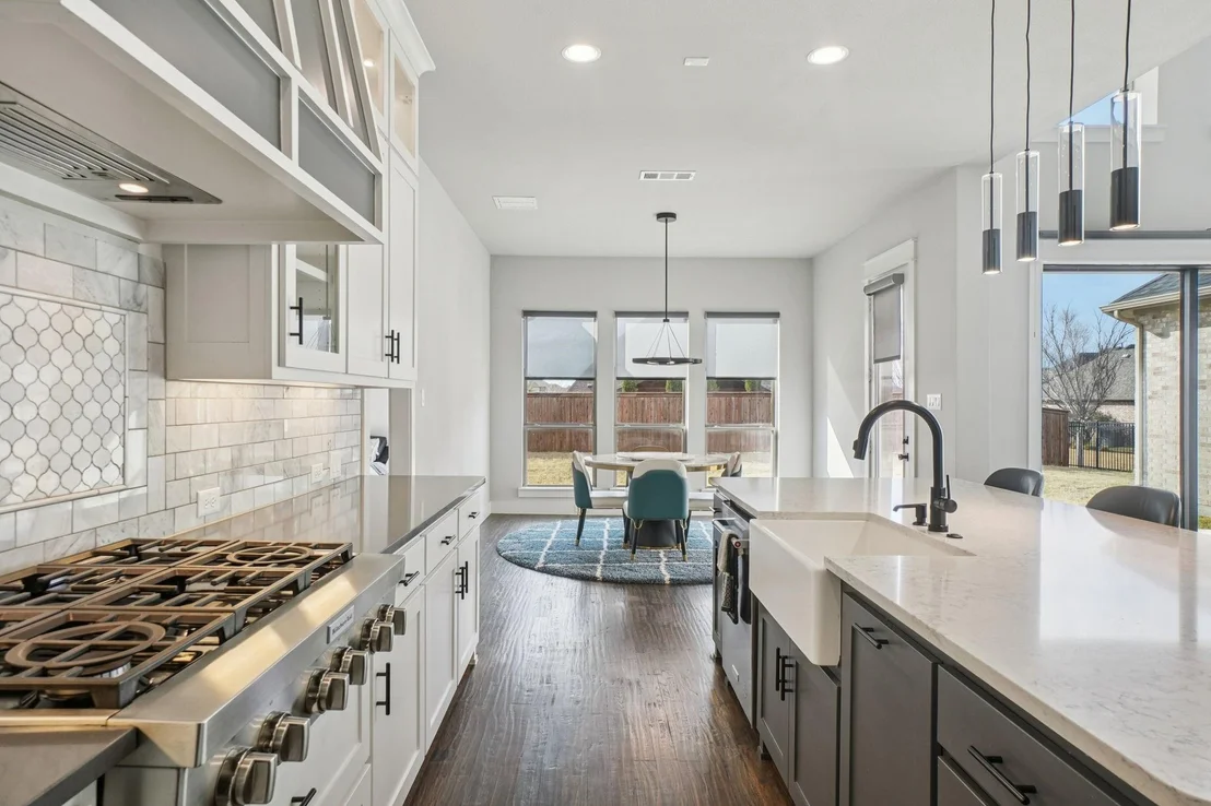 Photo of 4101 Parkview Boulevard