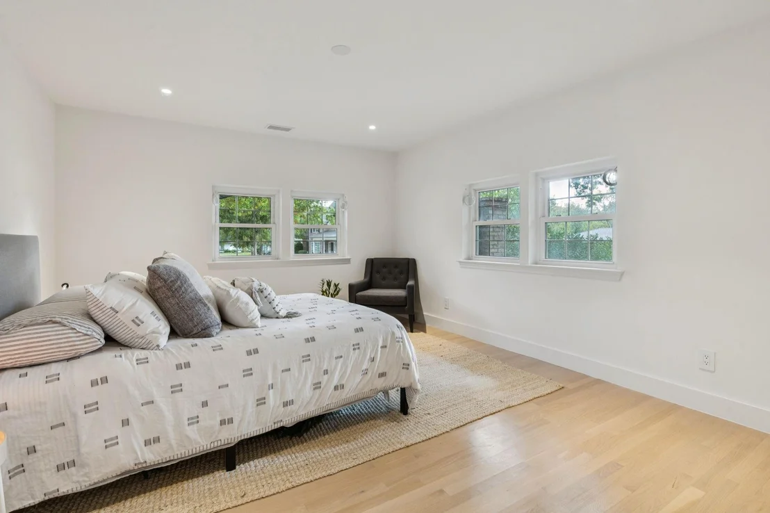 Photo of 98 W Shore Place