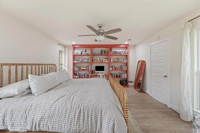 Photo of 2109 Parkhaven Drive