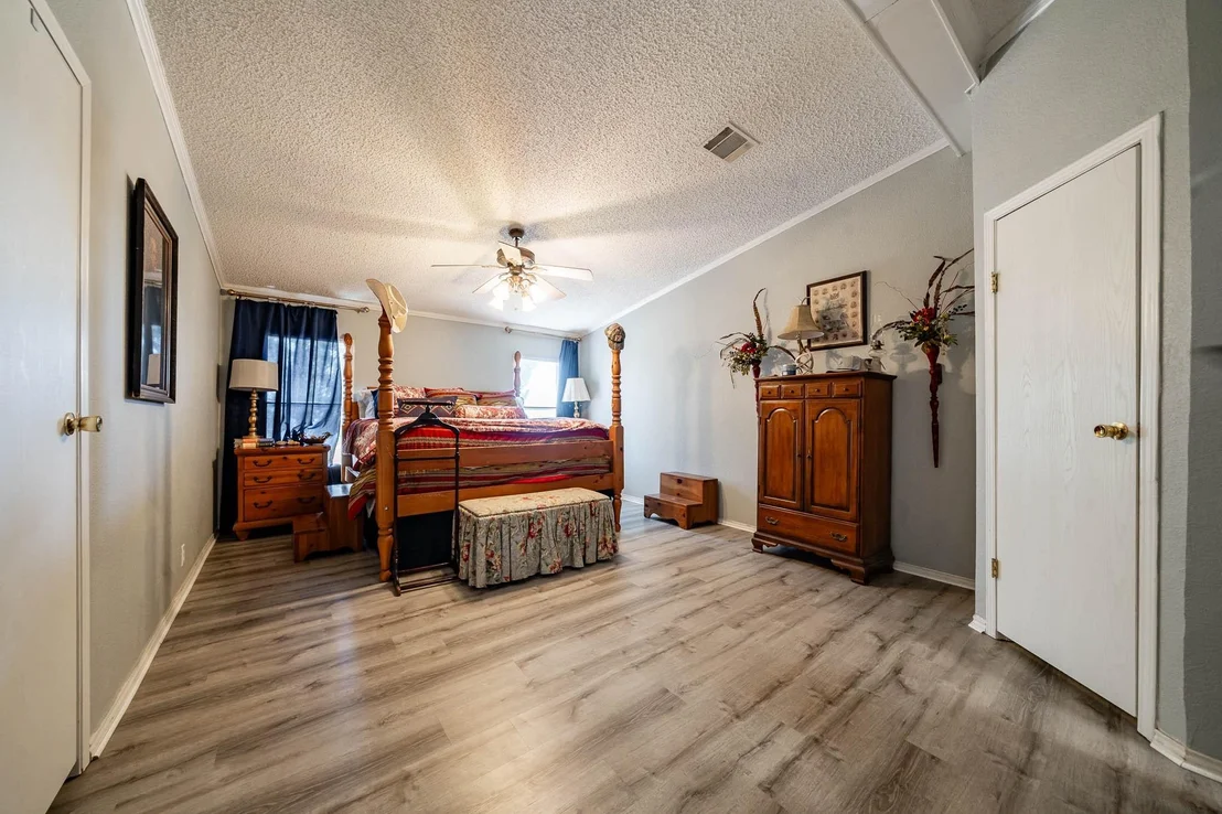 Photo of 221 County Road 225