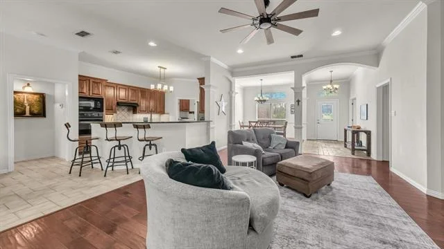 Photo of 203 Mockingbird Lane