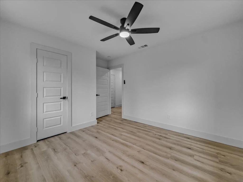 Photo of 802 Nl Robinson Drive
