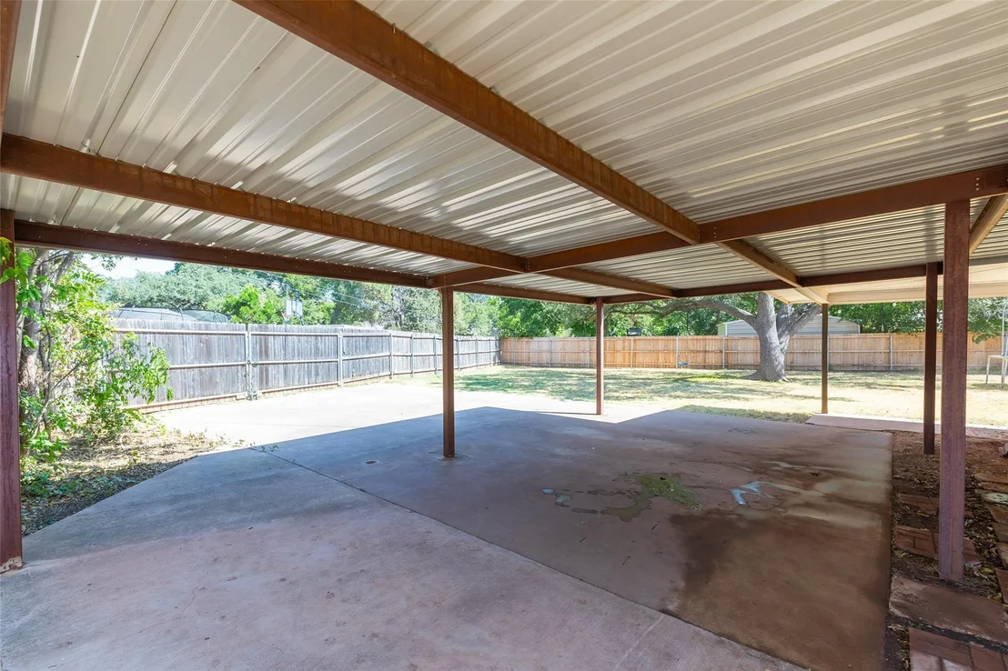 Photo of 1842 Elmwood Drive
