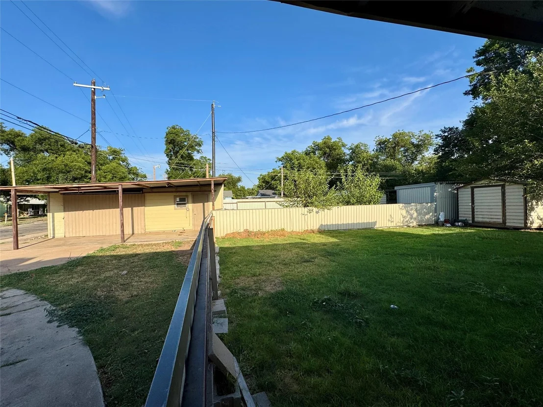Photo of 512 Wanda Street