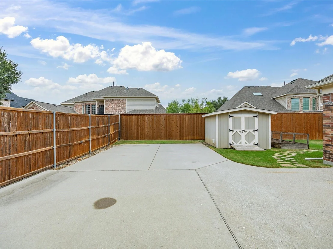 Photo of 412 Oriole Drive