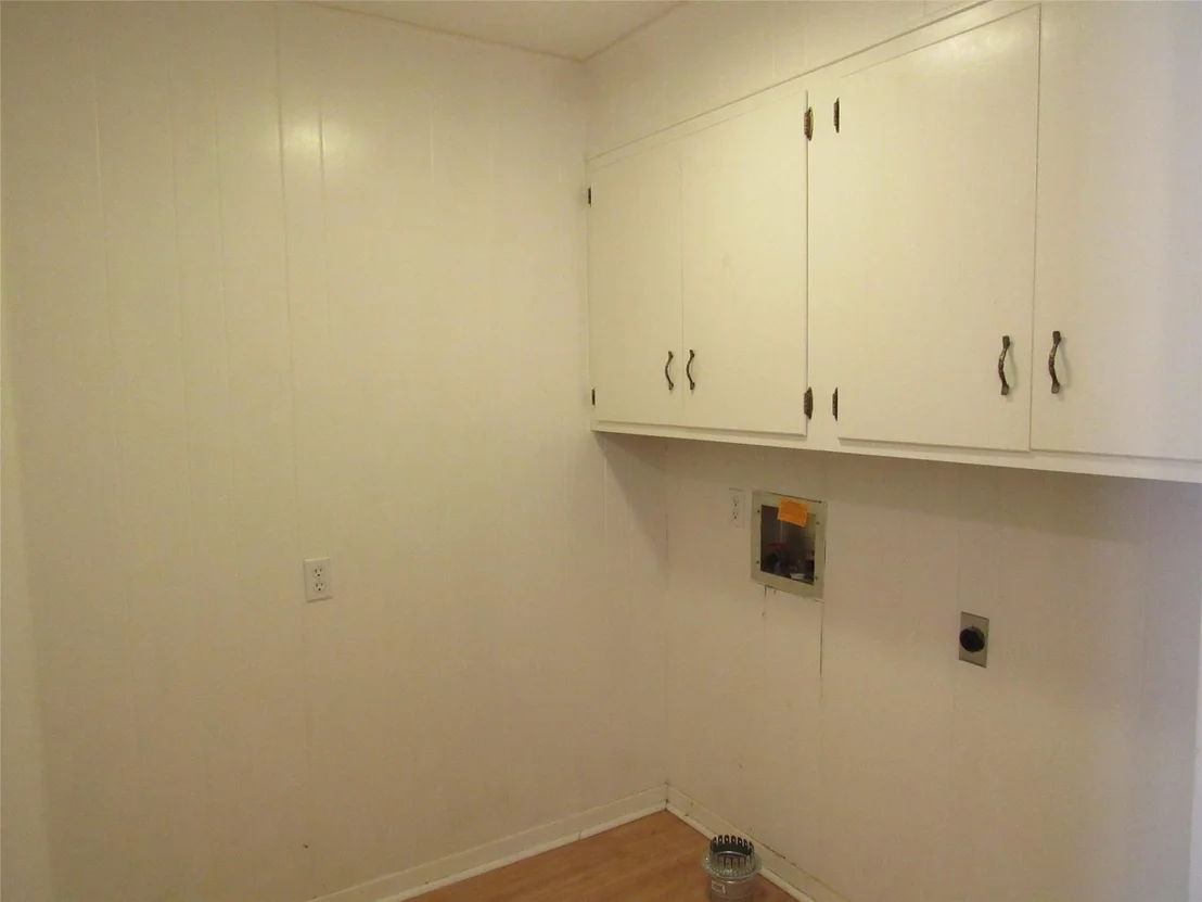 Photo of 423 W Anders Street