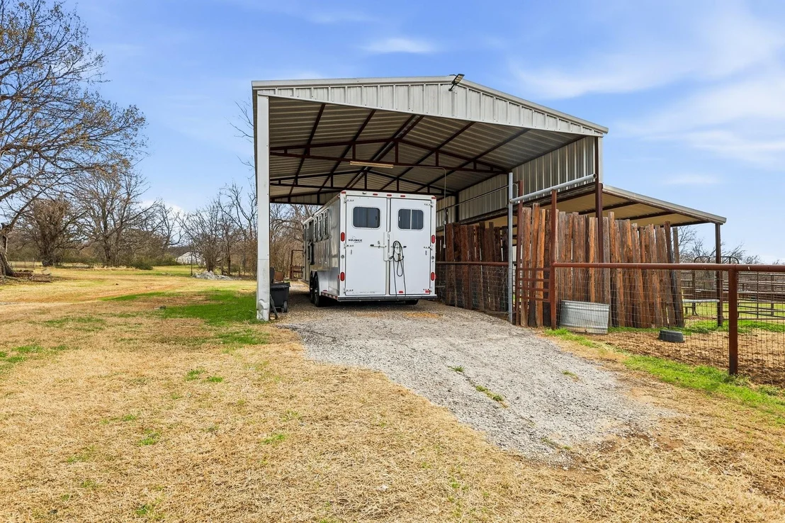 Photo of 309 Sanders Road