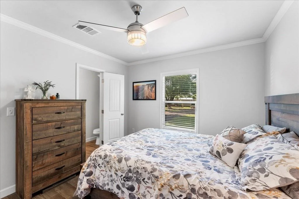Photo of 1034 Pleasant Drive