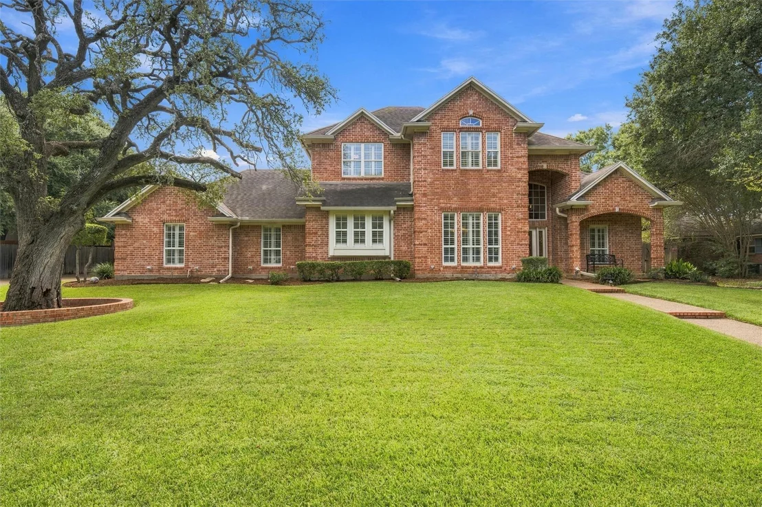 Photo of 7918 Old Mcgregor Road