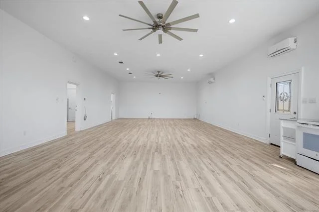 Photo of 6990 Pin Oak Road