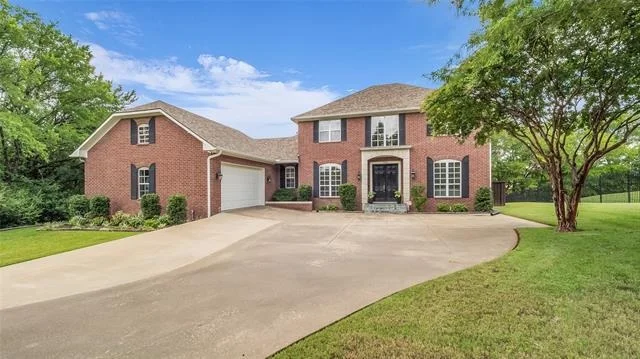 Photo of 2506 Oakbrook Circle