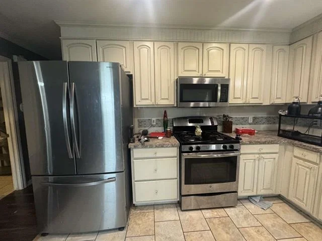 Photo of 307 Gilbert Drive