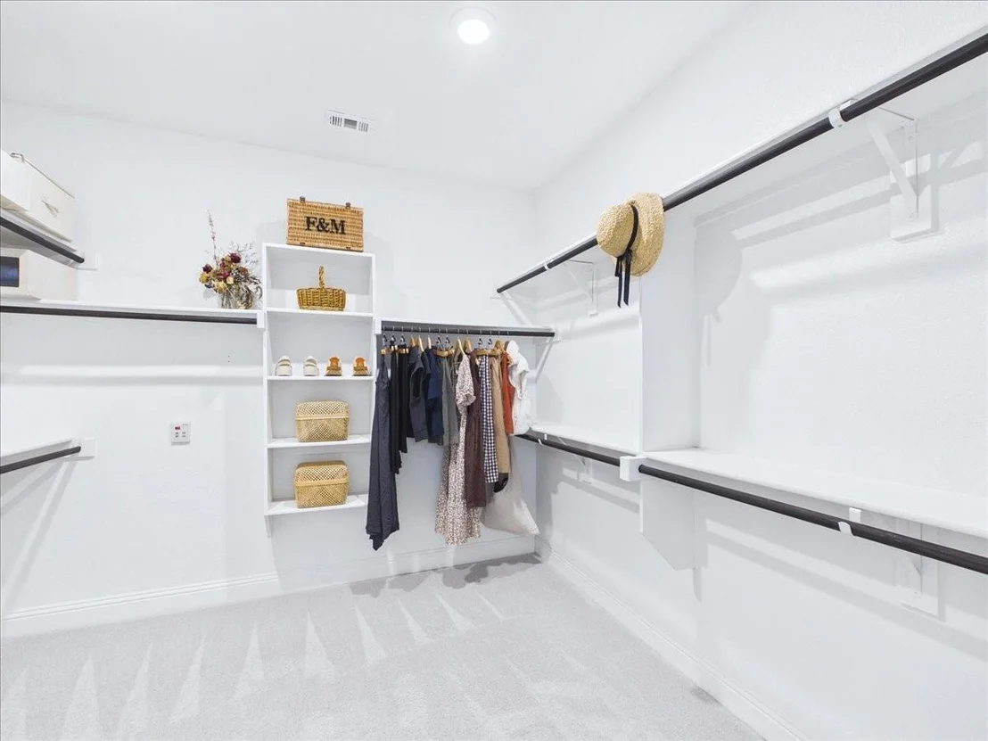 Photo of 916 Boardwalk Way