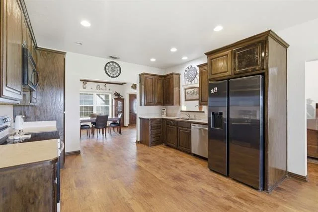 Photo of 301 Rhoades Lane