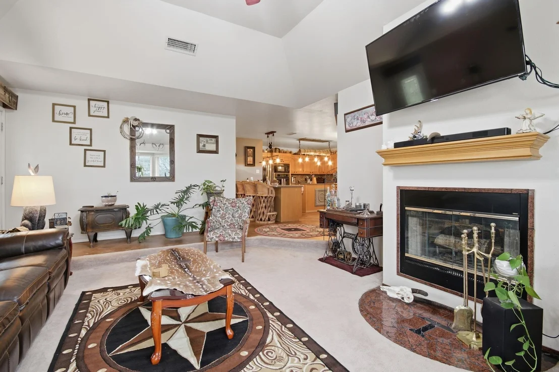 Photo of 691 County Road 349
