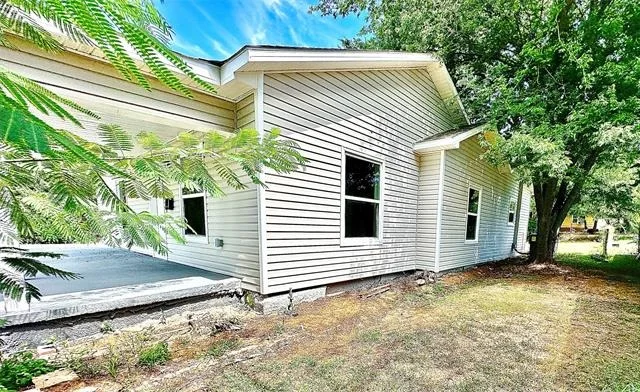 Photo of 805 W 12th Street
