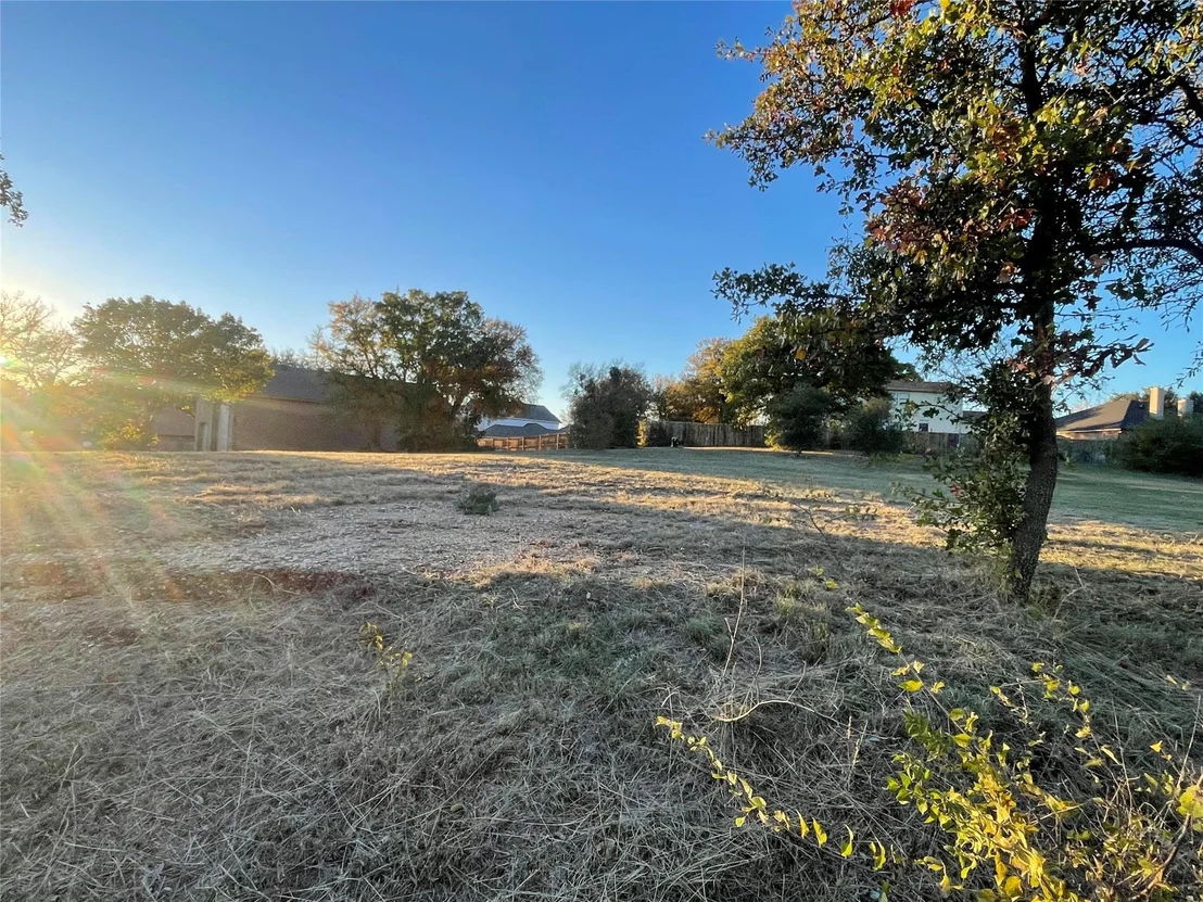 Photo of 1708 Hillcrest Drive