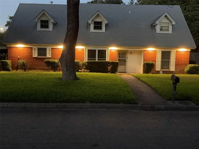Photo of 401 Glenhaven Drive