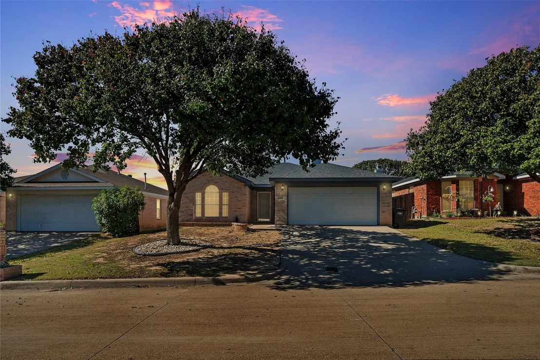 Photo of 2420 Concina Way