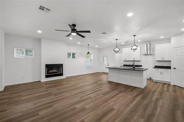 Photo of 1701 Egan Lane