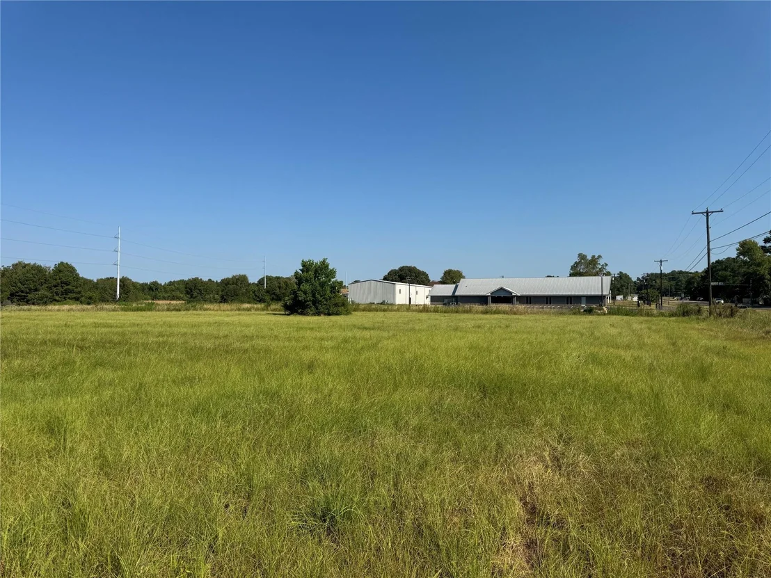 Photo of 627 N U S HWY 287