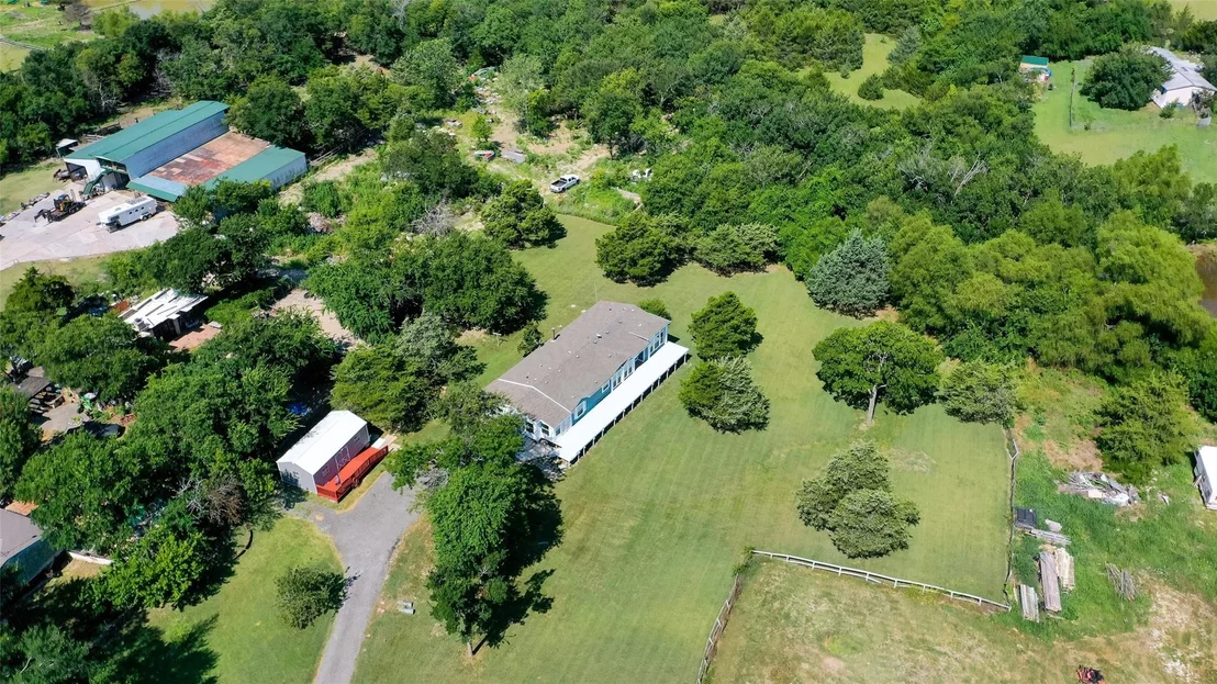 Photo of 2202 County Road 947
