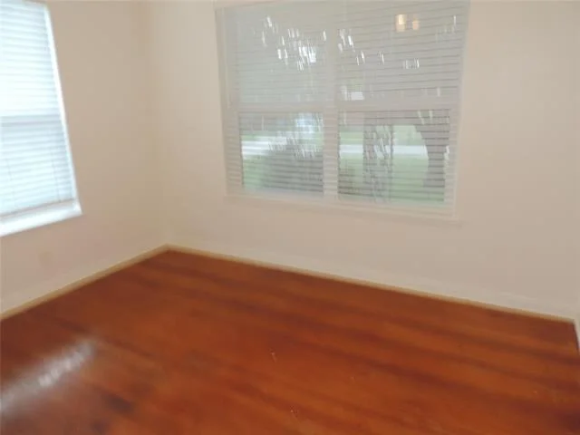 Photo of 581 Alexander Road