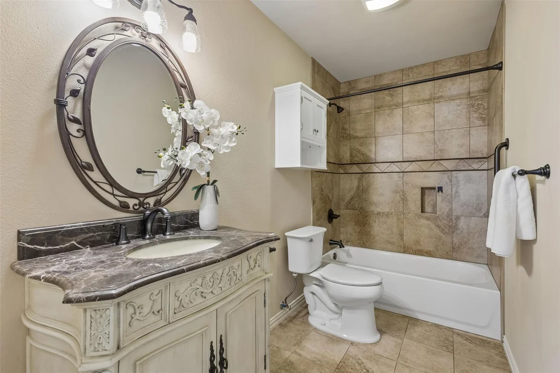 Photo of 8106 Woodside Road
