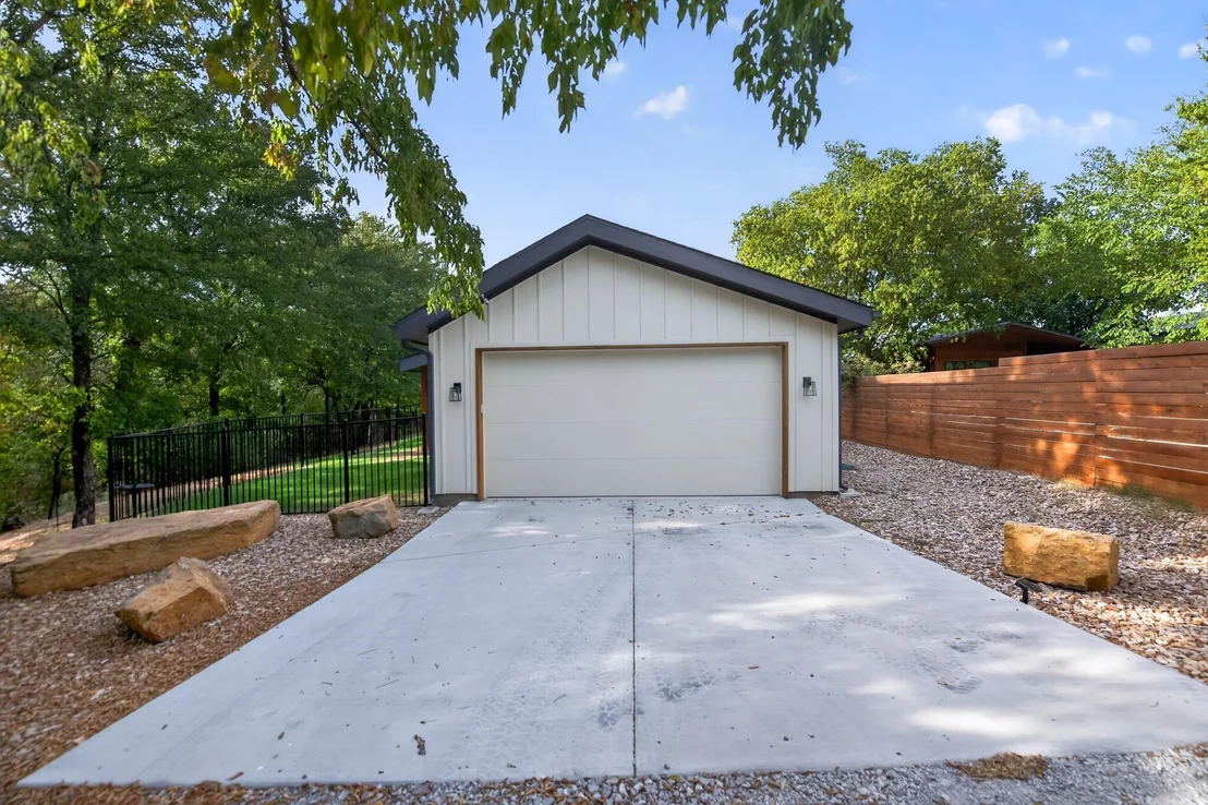 Photo of 802 Stevens Street