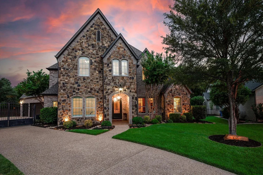 Photo of 512 Clear Vista Drive