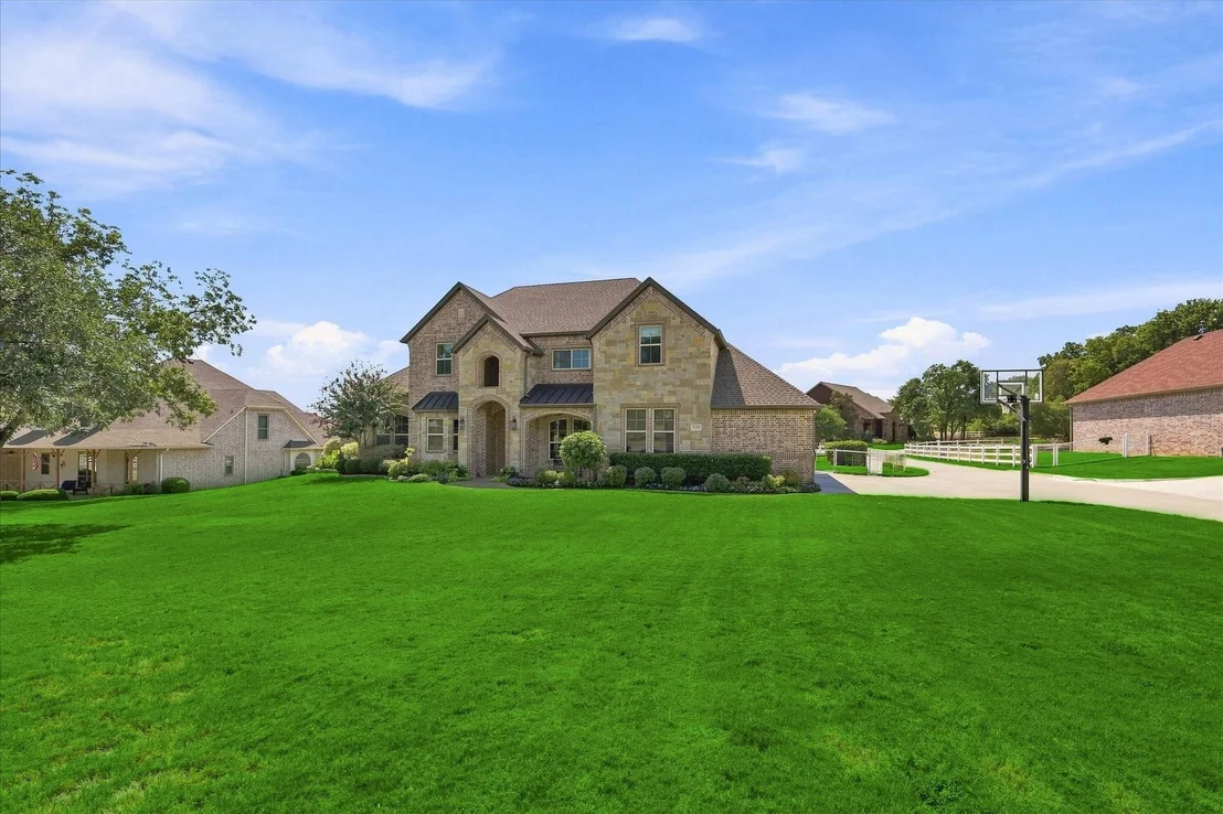 Photo of 1228 Robin Drive