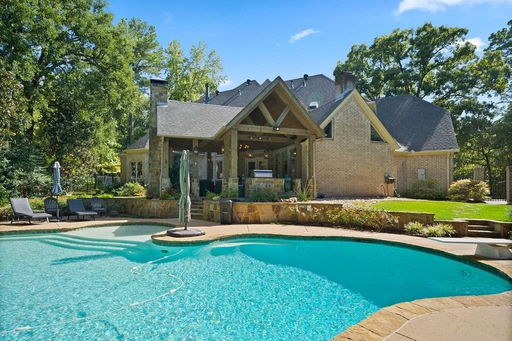 Photo of 1950 Stonehill Drive