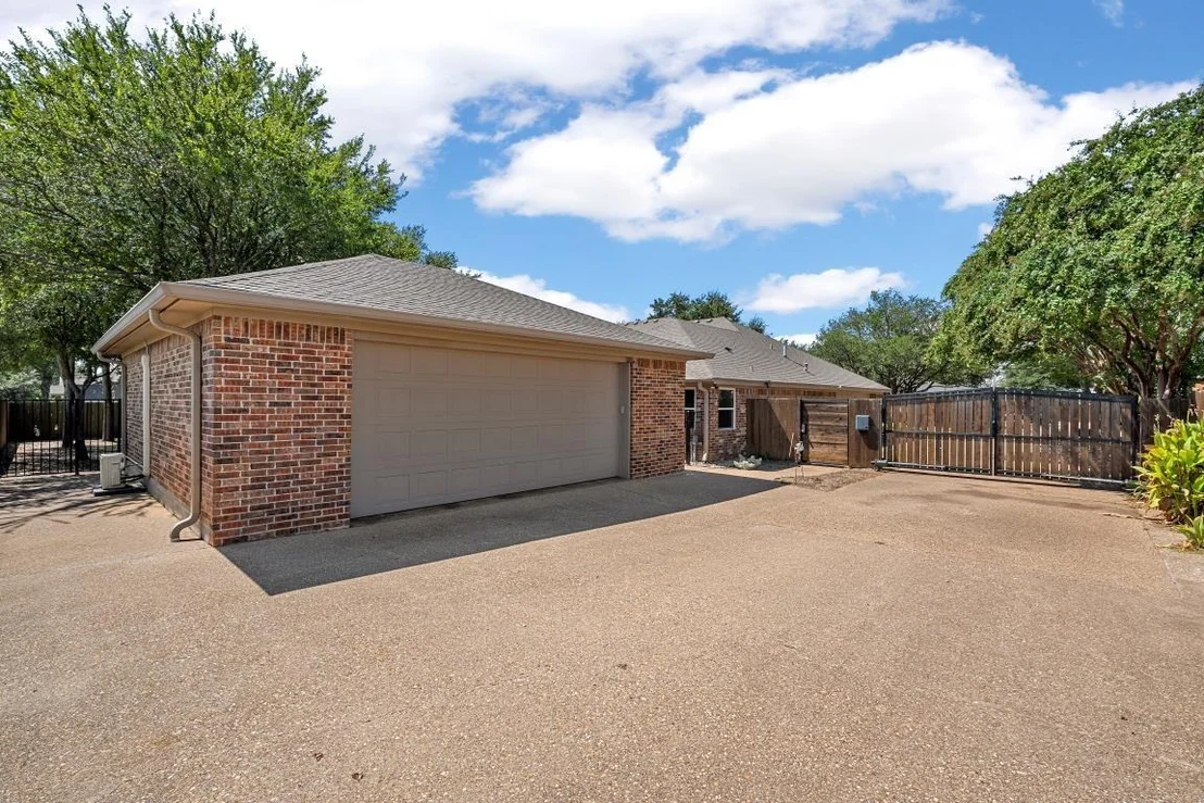 Photo of 2324 Paddington Way