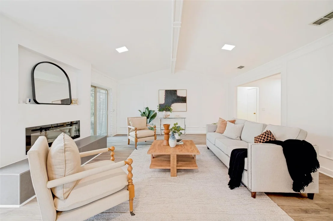Photo of 5012 Hatherly Drive