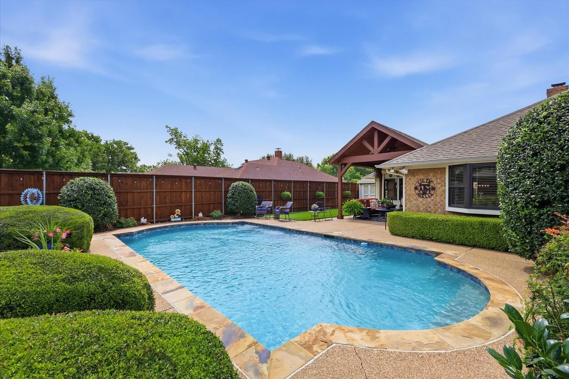 Photo of 600 Quail Lane