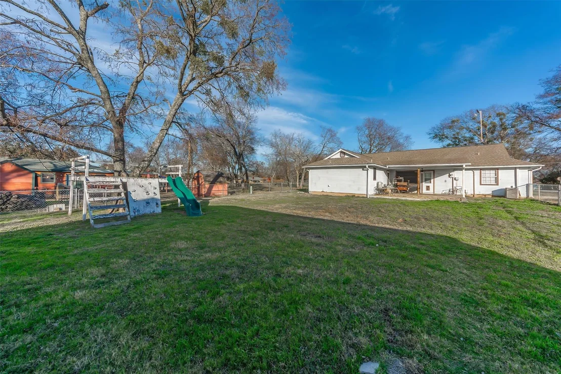 Photo of 189 Lee Boulevard