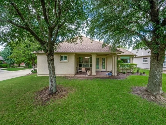 Photo of 9513 Trailwood Drive