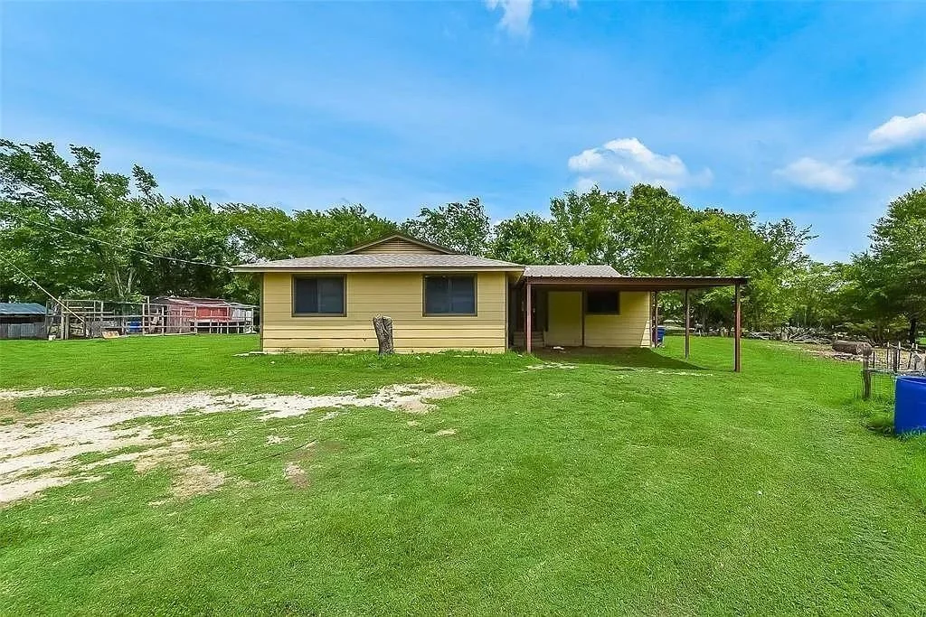 Photo of 17091 County Road 339