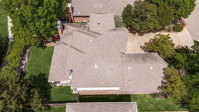 Photo of 9727 Vinewood Drive