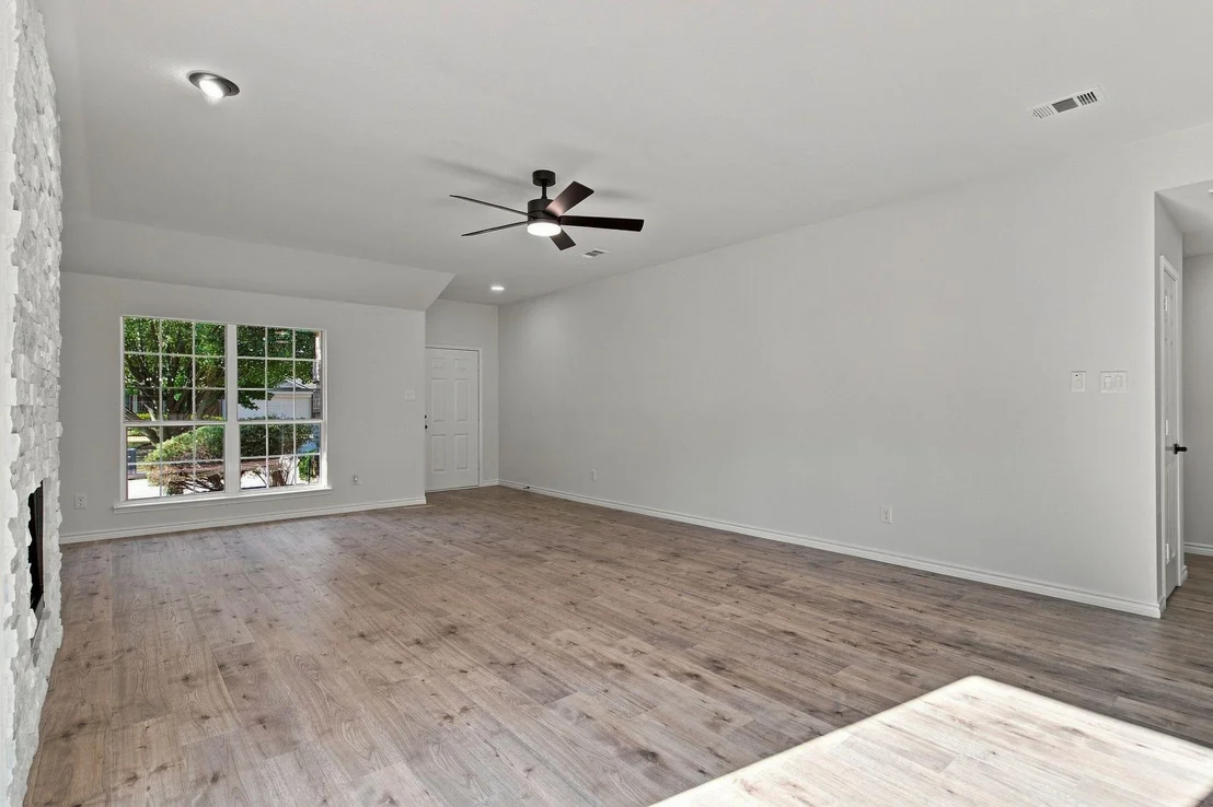 Photo of 704 Sequoia Drive