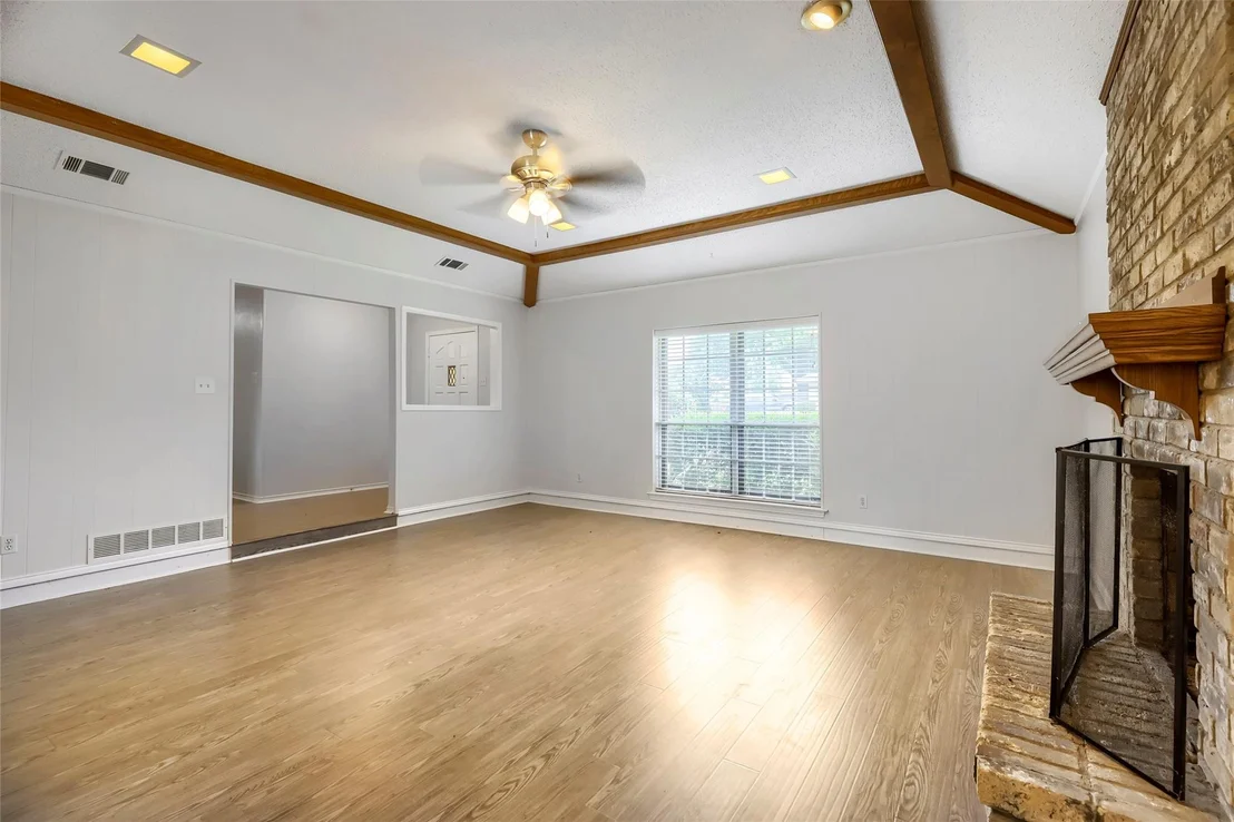 Photo of 814 Oakbluff Drive