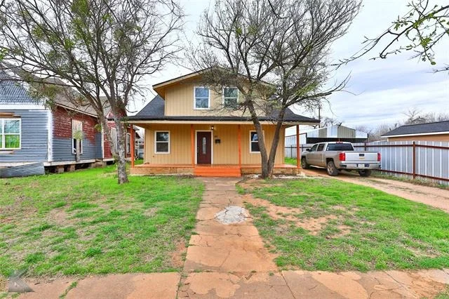 Photo of 210 Meander Street