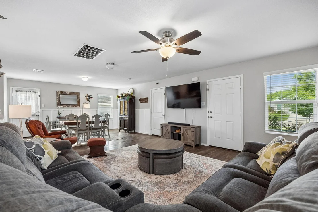 Photo of 5545 Berea Street