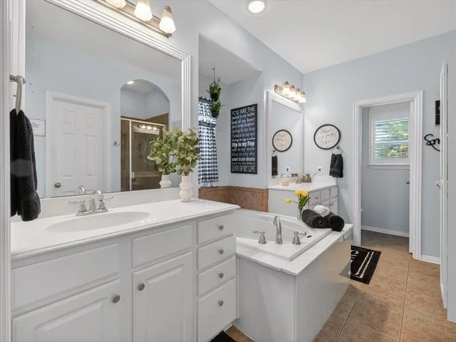 Photo of 1405 Cherokee Rose Trail