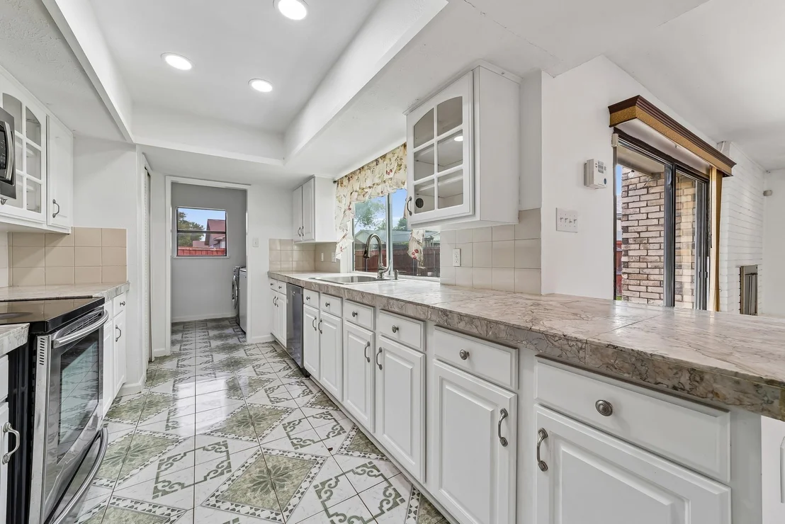 Photo of 10239 Green Ash Road