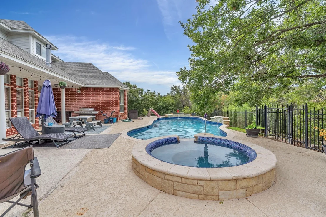 Photo of 333 Coach House Circle