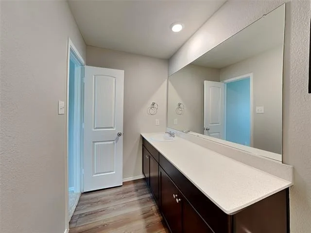 Photo of 305 Anvil Drive