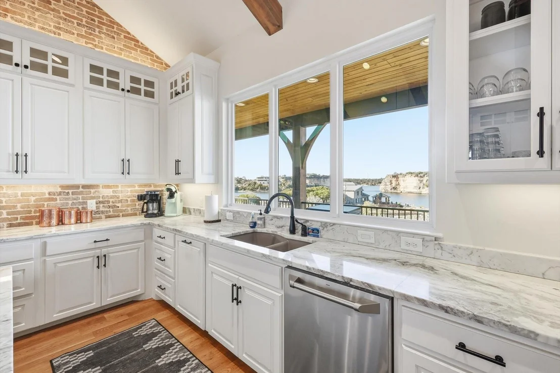 Photo of 7105 W Hells Gate Drive