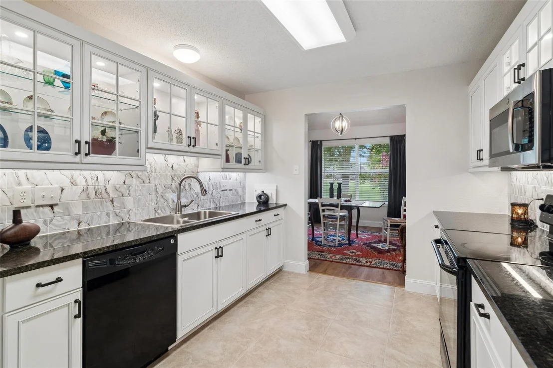 Photo of 855 Cross Timbers Drive