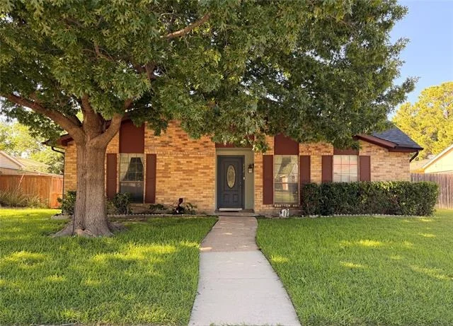 Photo of 332 Willow Springs Drive